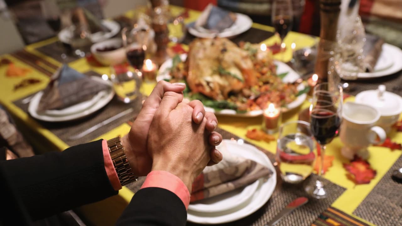 Recomendaciones para prevenir la propagación del COVID-19 durante Acción de Gracias