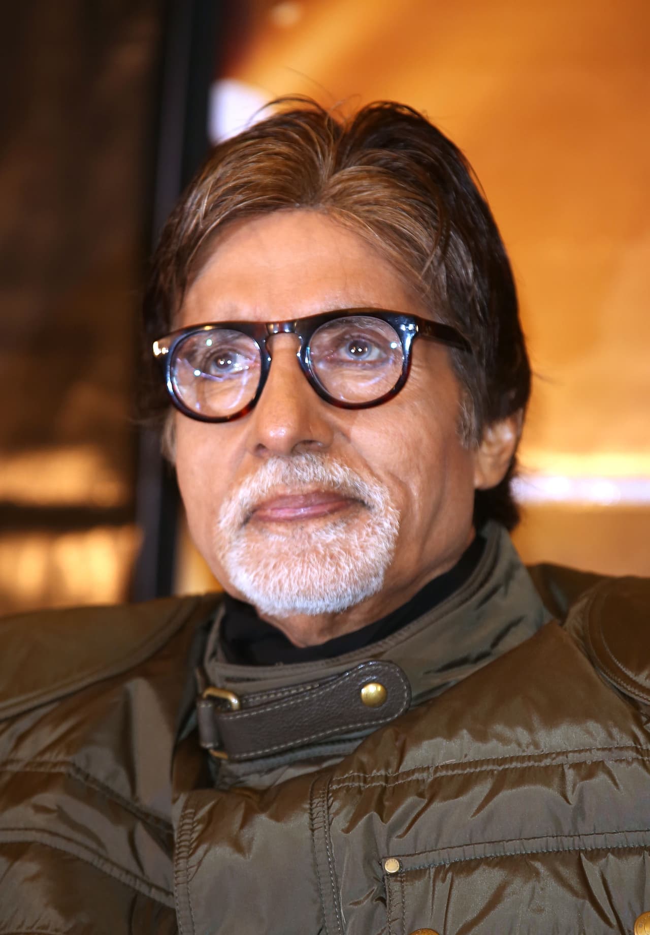 Forbes cambió la manera de generar la lista este año, incluyendo a estrellas fuera de Hollywood. Por eso, tenemos tres actores hindúes en el Top Ten.