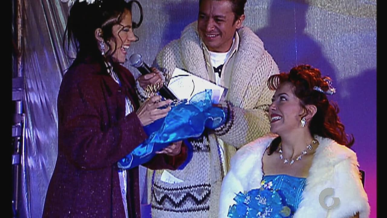 Y quien mejor para María que su ‘Madrina de coronación de sus XV años’ para apoyarla en todo momento.