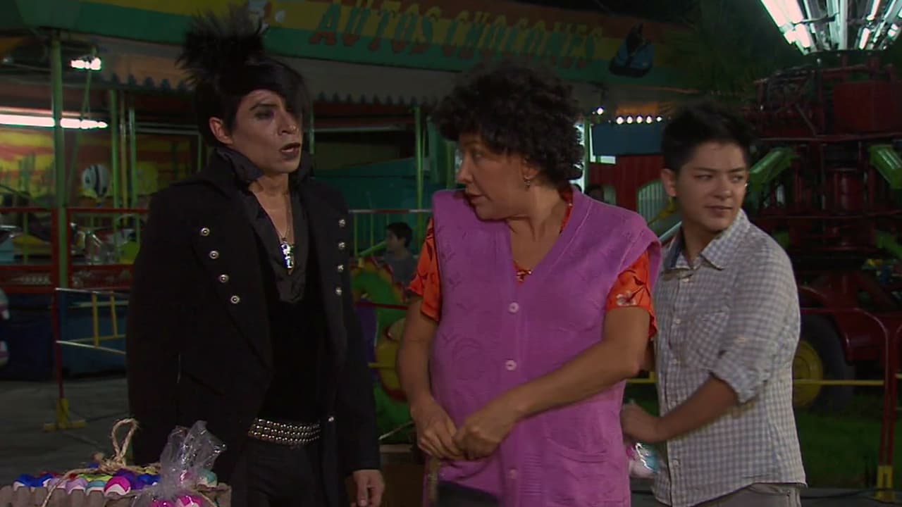 Aunque Doña Lucha piense que el Macaco es una mala influencia para el más pequeño de sus retoños, sin duda es el único que entiende lo que el Chino siempre quiere decir.