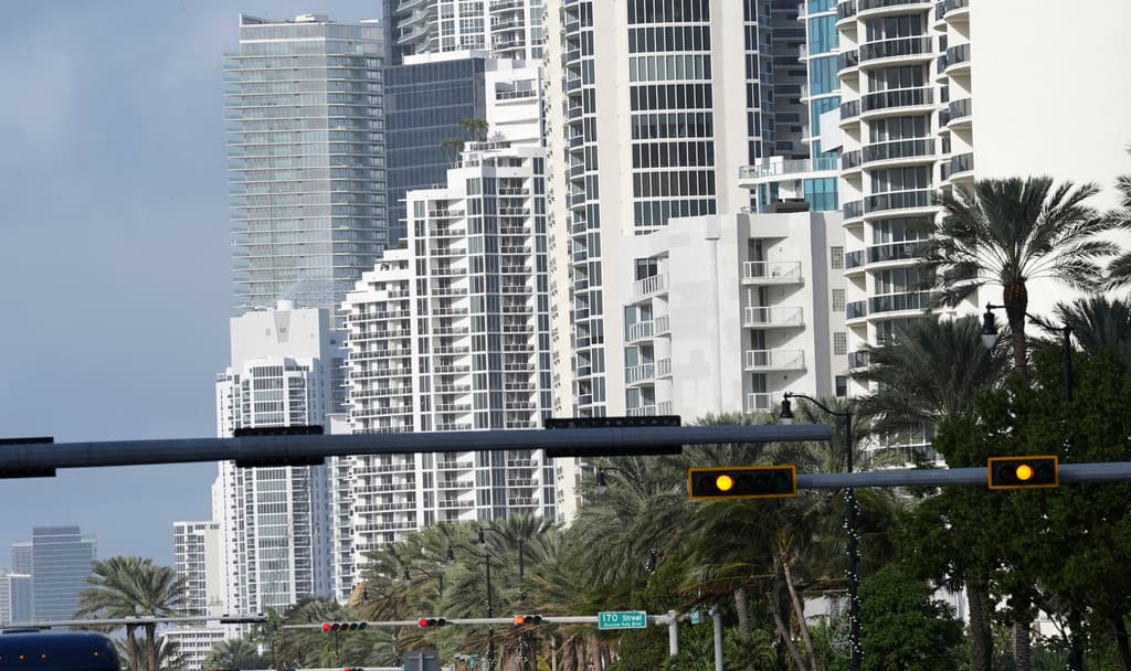 Estudio revela que 35 edificios del sur de Florida se están hundiendo