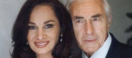 En 1949 decidió ingresar al grupo de teatro independiente Teatro de Arte. Con tan solo 25 años viajó a Buenos Aires para iniciar una nueva vida y continuar con su trabajo profesional en el teatro. Murray se dedicó a participar en obras clásicas y teleteatros durante la primera mitad de la década de 1950.