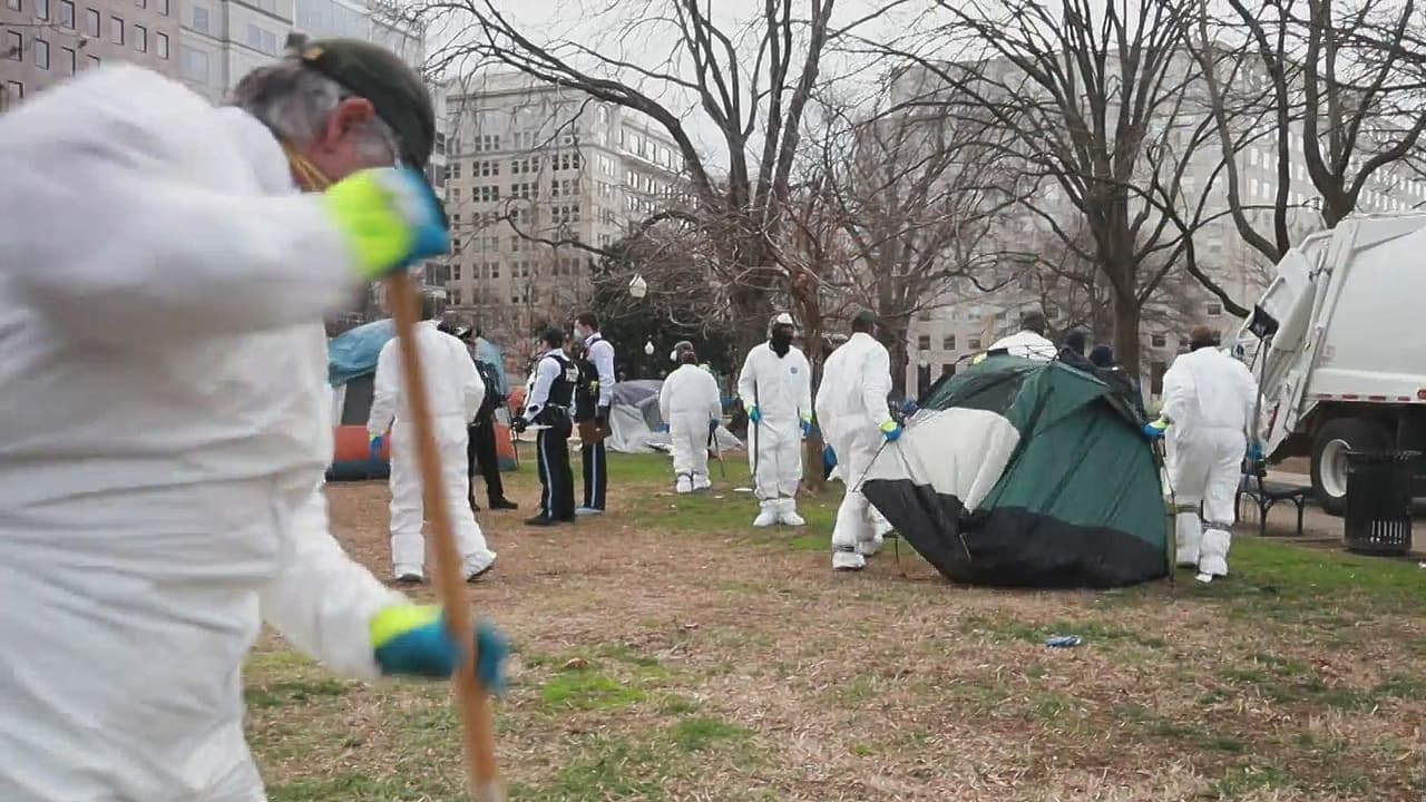 Personal del Distrito de Columbia desalojó a más de 50 personas sin hogar que permanecían en un campamento en McPherson Square. El desalojo estaba programado para el 12 de abril, pero se adelantó por preocupaciones de seguridad para el 15 de febrero.