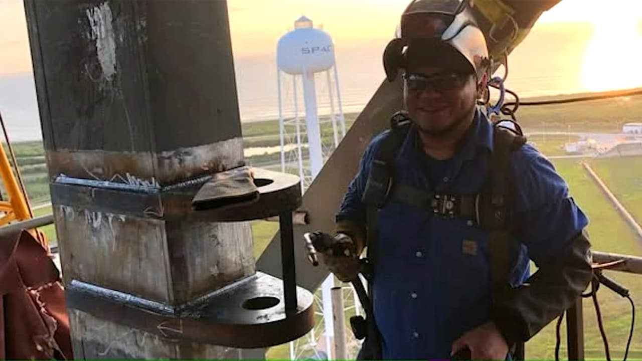 "Algo fuera de este mundo": El trabajador mexicano que consagró una fortuna con las acciones de Elon Musk