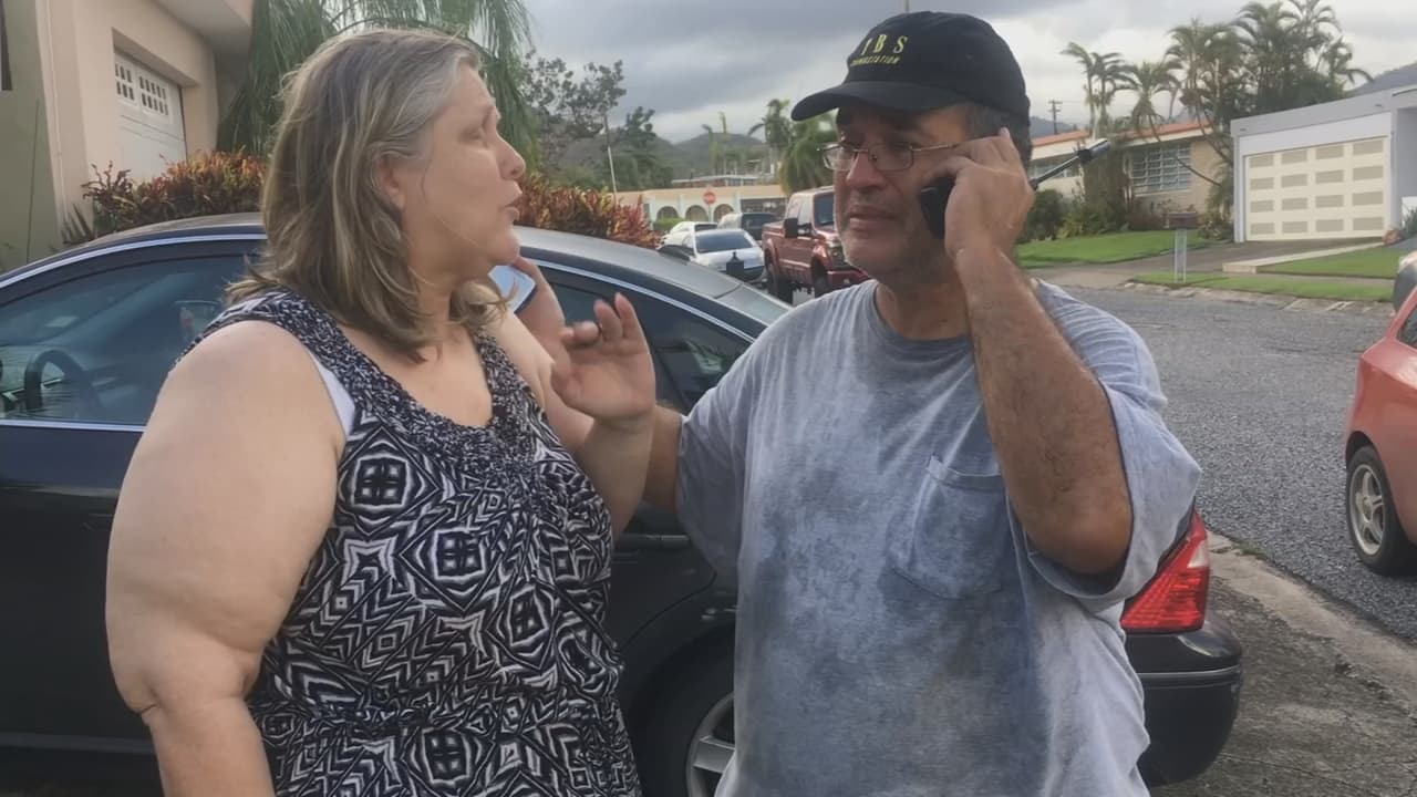 “Llama a los demás”: padres en Puerto Rico avisan a su familia en EEUU que están bien
