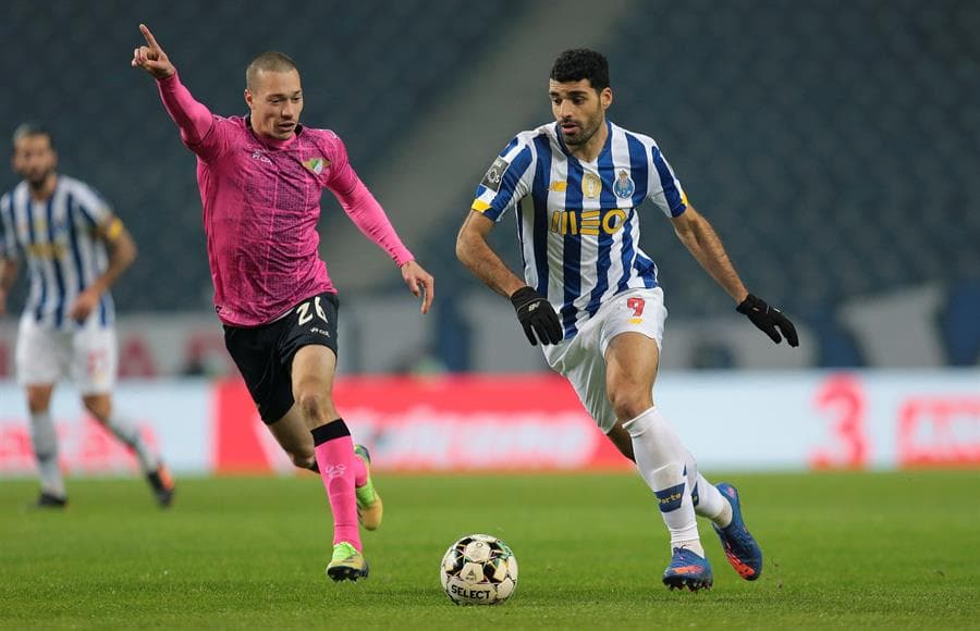 Porto golea en casa al Moreirense 