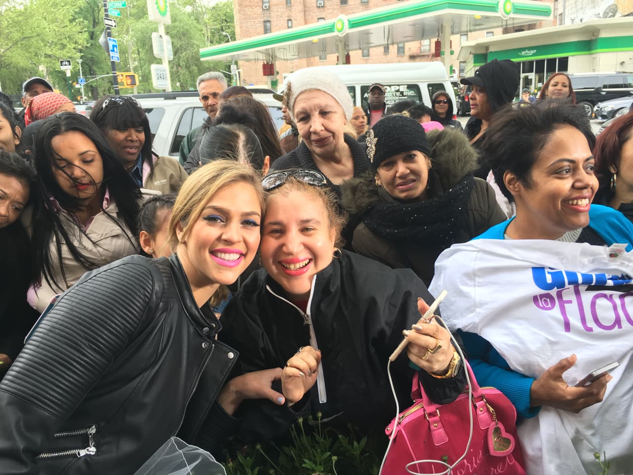 La gente le tiene mucho cariño a Daniela.