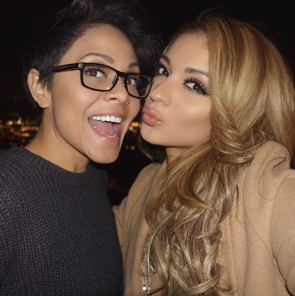 Además, Josephine ya había compartido imágenes junto a ella, pero no se había atrevido a revelar que se trataba de su pareja.