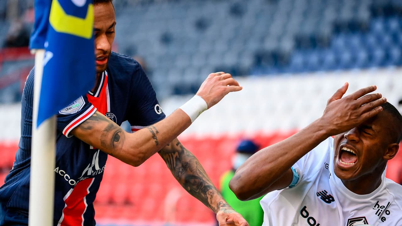 ¿Habrá consecuencias? Neymar se pelea en el túnel de vestuarios