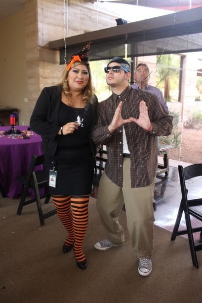 ¡Así es como Univisión Arizona celebra el Halloween!  Dulces, calaveras, disfraces y mucha diversión. 