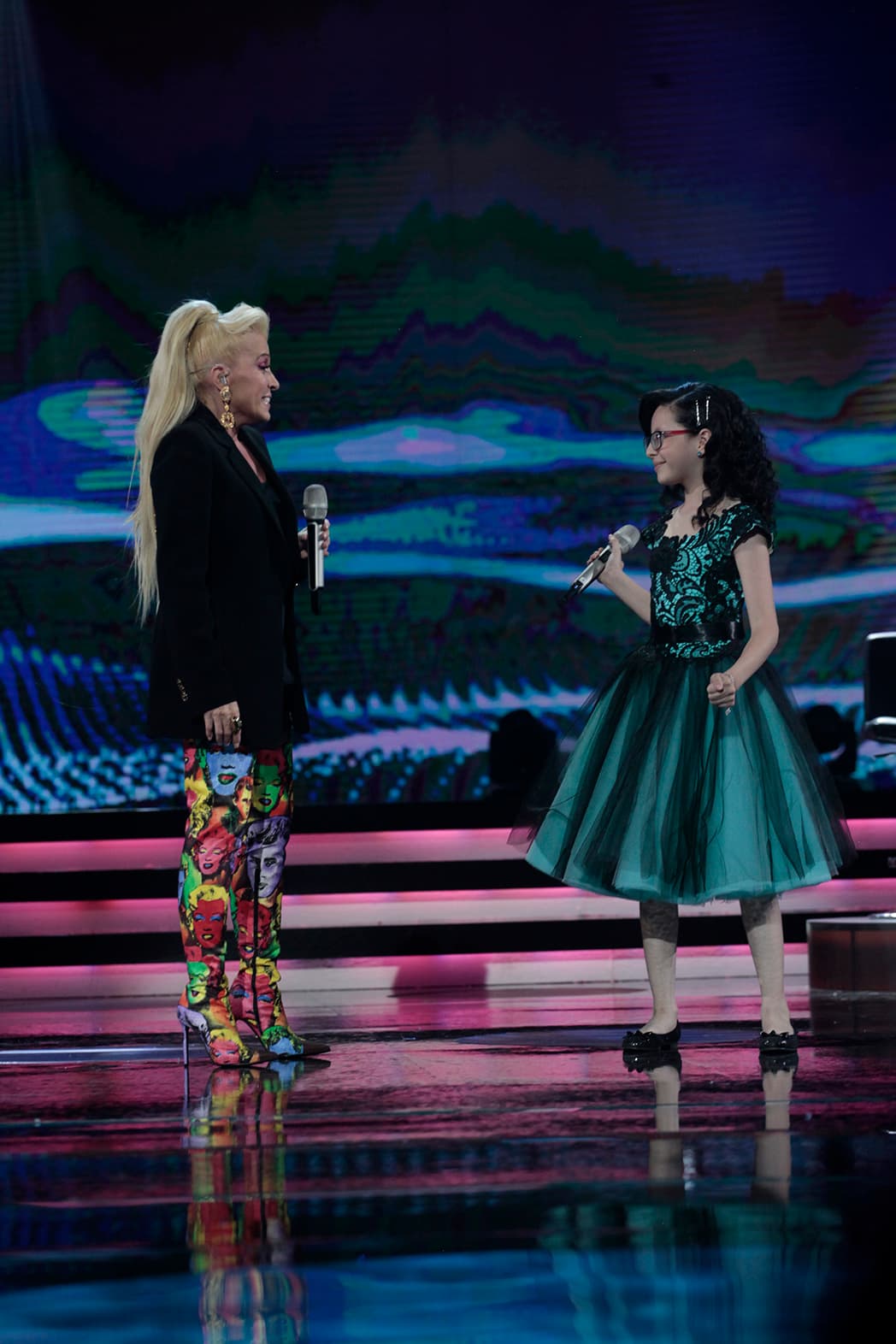 'Qué te pasa', 'Irreversible', 'La maldita primavera' y 'Cuando baja la marea', fueron los temas con los que Yuri y los cantantes de los cuatro escuadrones arrasaron.