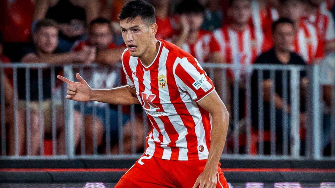 Cachorro se pierde espectacular empate del Almería en el derbi