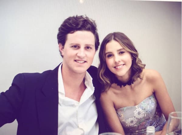 Cuando la actriz publica fotos con él hay quienes están más que apuntadas para ser parte de su familia.