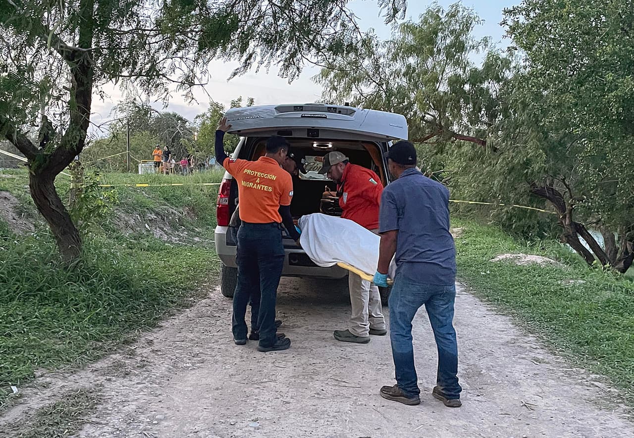 Lo oyeron pedir auxilio mientras cruzaban a nado el río Bravo: migrante muere arrastrado por la corriente