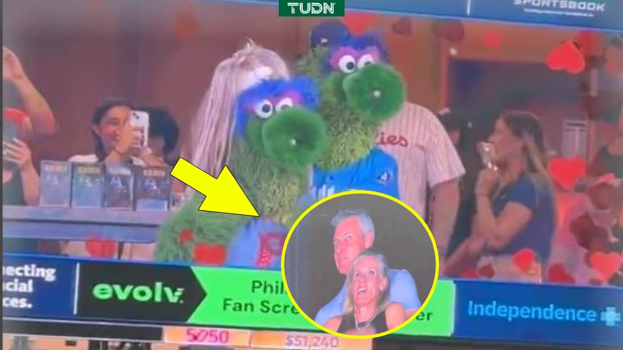 Mascota de los Philadelphia Phillies recrea escena del concierto de Coldplay