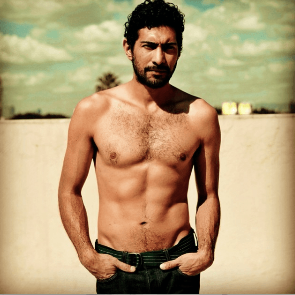 ¿Estás listo para verlo luchar en el ring?