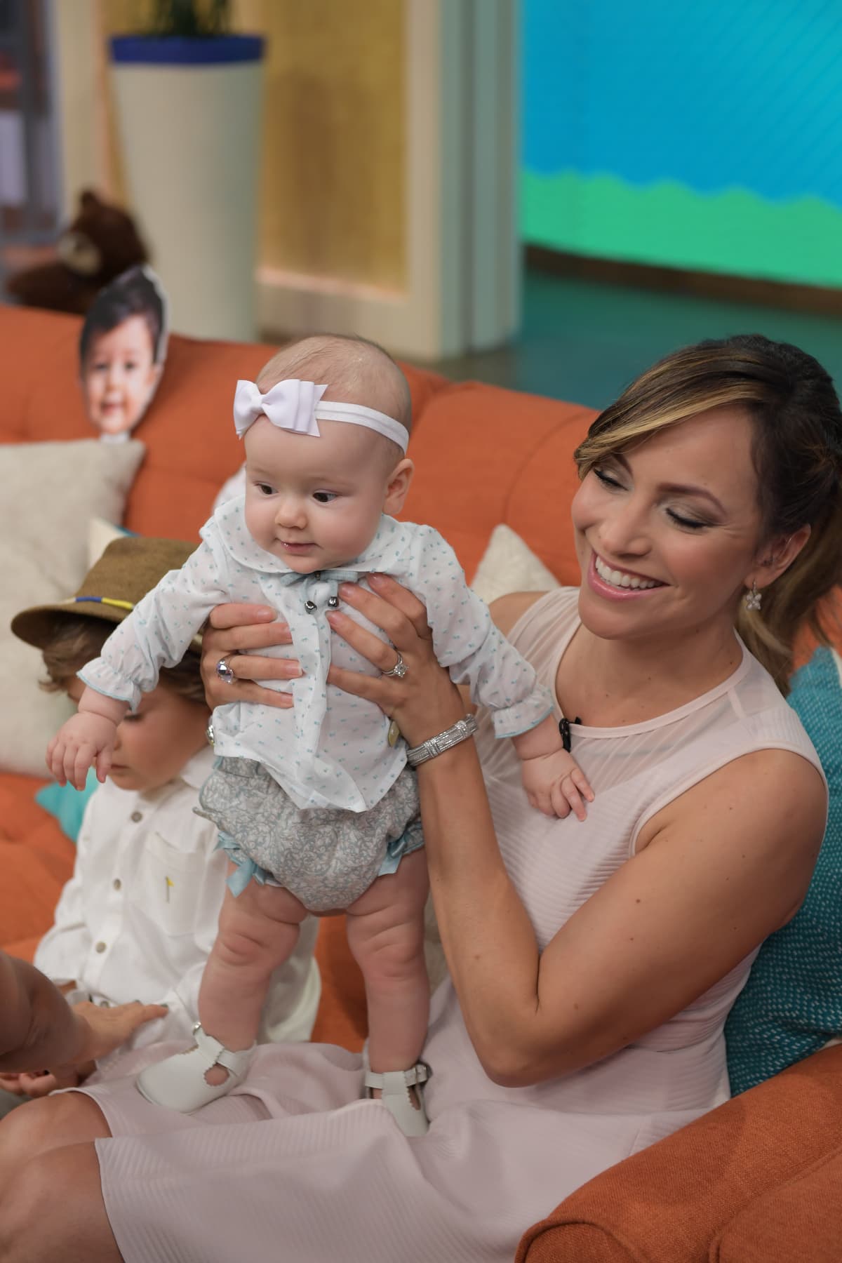 Mientras que la más pequeñita de la familia de Despierta América se divertía viendo jugar a sus amiguitos.