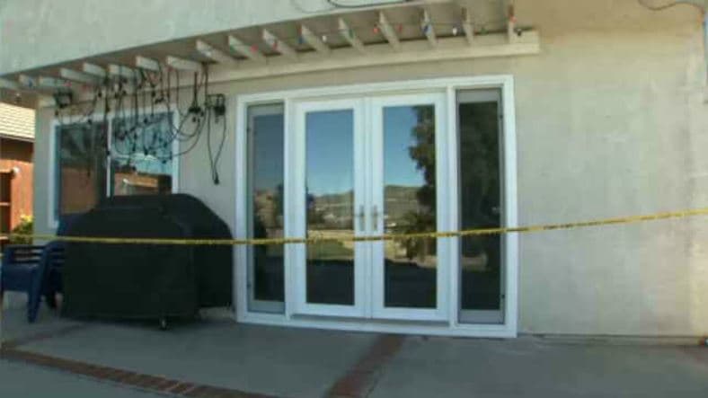 Por su parte, las autoridades no han determinado por cuanto tiempo permanecerán las viviendas con los listones amarillos.