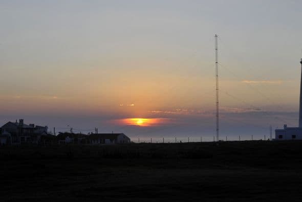La accidentada costa uruguaya -con 378 kilómetros sobre el Río de la Plata y 220 sobre el Océano Atlántico- ha sido una celada tanto para los intrépidos navegantes de los tiempos del descubrimiento como de los del GPS.
