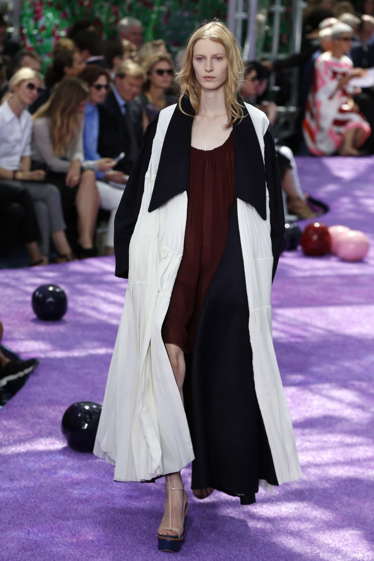 Los tonos pastel fue la máxima proposición de Dior.