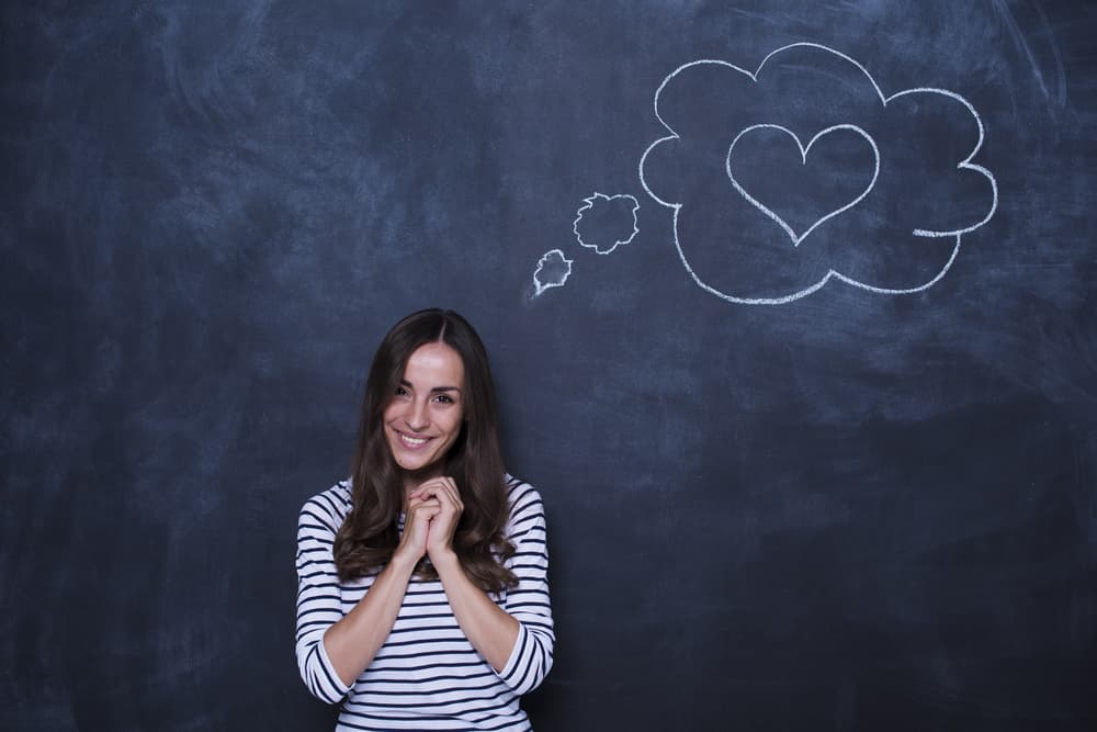 Notarás que es un hechizo muy efectivo para obtener buenos resultados en el amor. ¡A derramar miel!