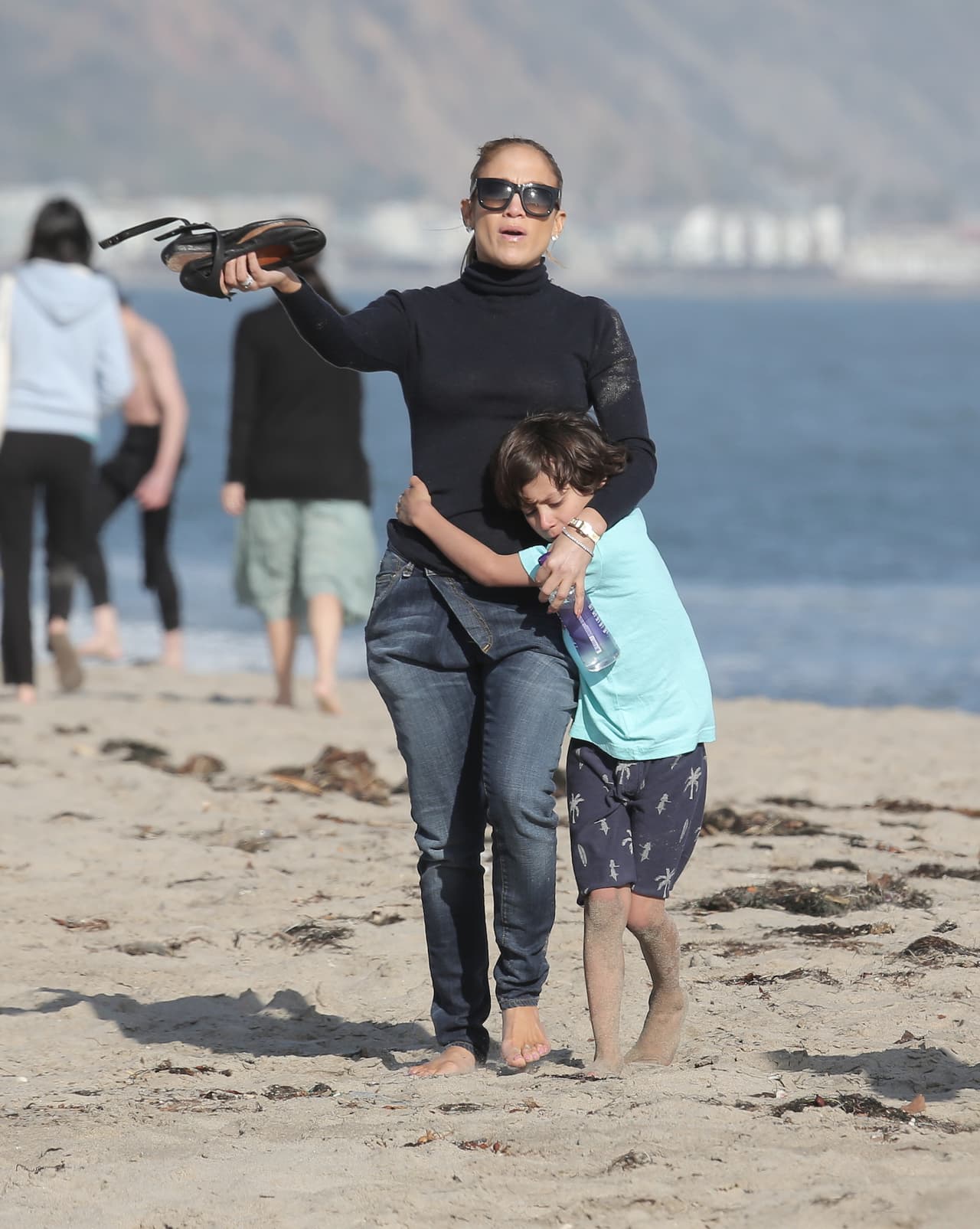 La cantante reclamó a los paparazzi por su indiscreción.