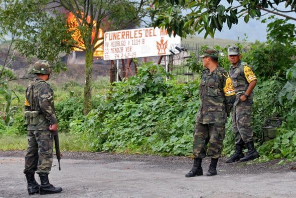 Pero robar combustible ha sido la ilícita forma de vida de muchas personas durante mucho tiempo. Por ello, las autoridades pasaron de realizar labores de vigilancia a la red de ductos a realizar trabajo de inteligencia detrás de los líderes de las bandas de robo de crudo.