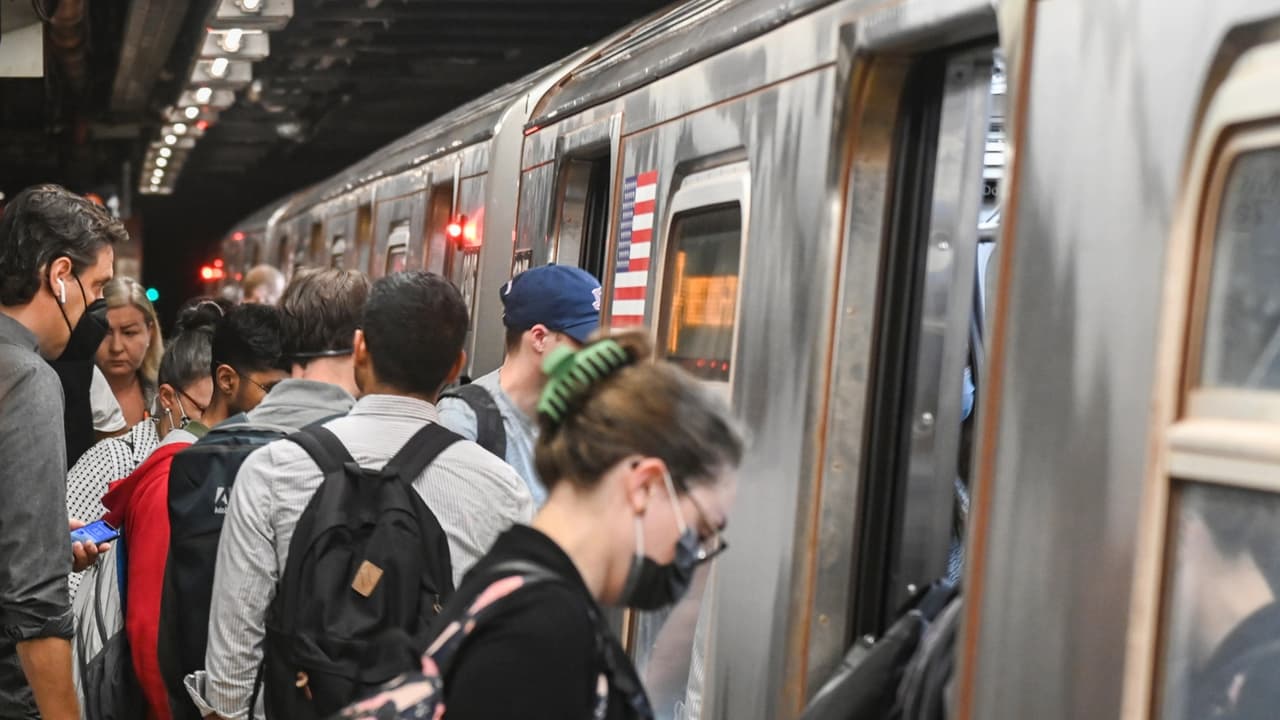 Autoridades se reúnen para discutir sobre seguridad en el metro: aseguran ha bajado la criminalidad