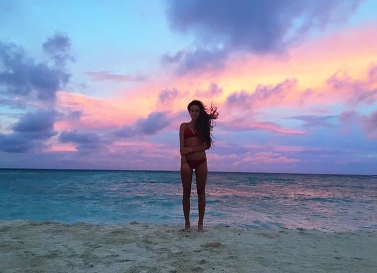 A Hannah le encantan los deportes y es una campeona.