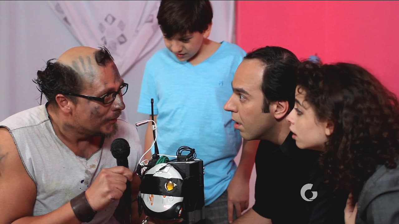 Eustaquio lleva a Toño y los niños un receptor para escuchar la señal de la policia en caso de peligro. Pero ¡qué extraño! Escuchan un llamado de ayuda por culpa de "una lagartija que echa fuego".