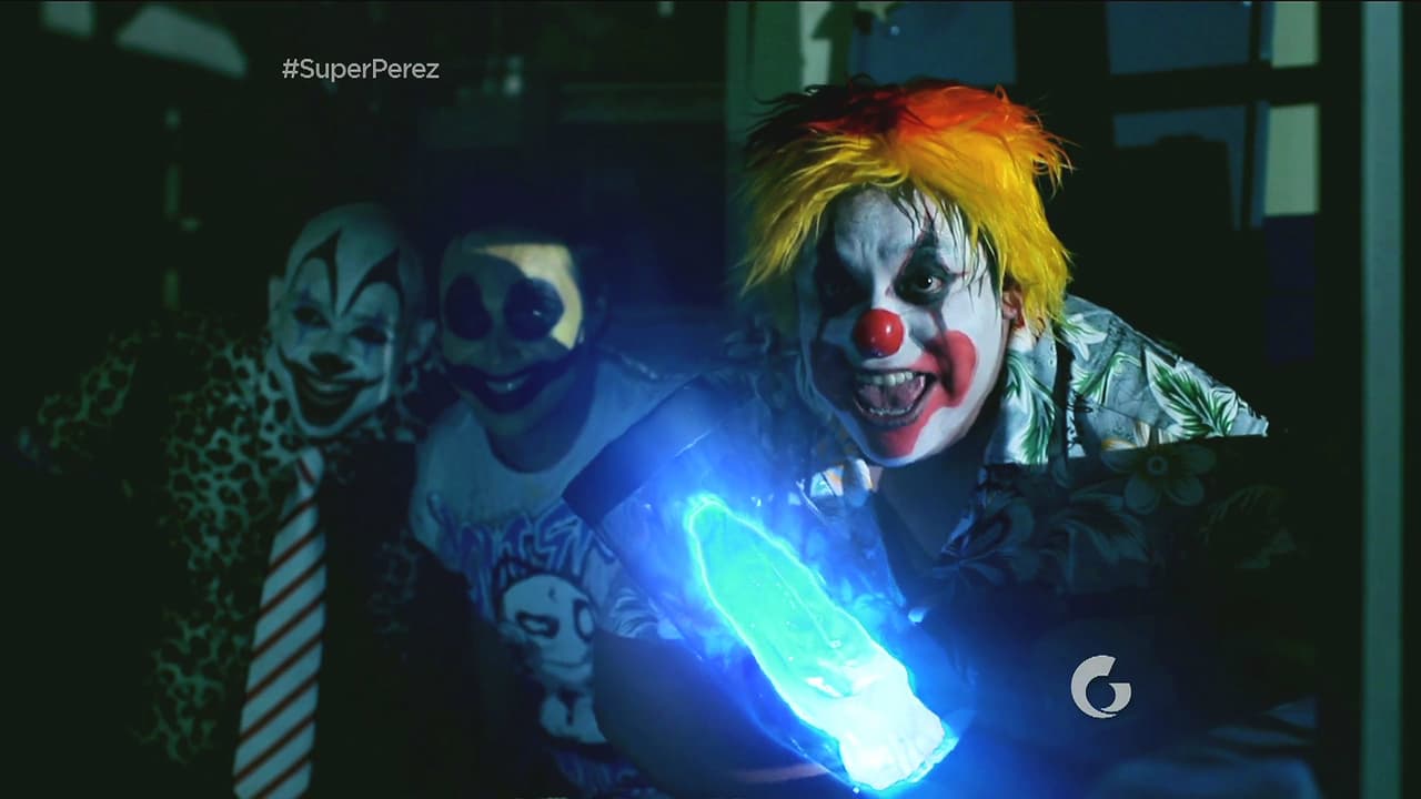 En la calle, Bombito y sus secuaces controlan a las botargas con poderes sobrenaturales para atemorizar a la gente.