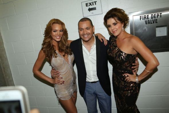 Y los admiradores de las bellezas no dejan de pedir su foto.