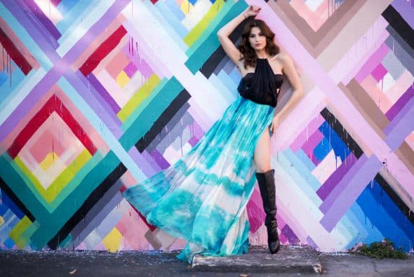 Es toda una belleza de pies a cabeza.