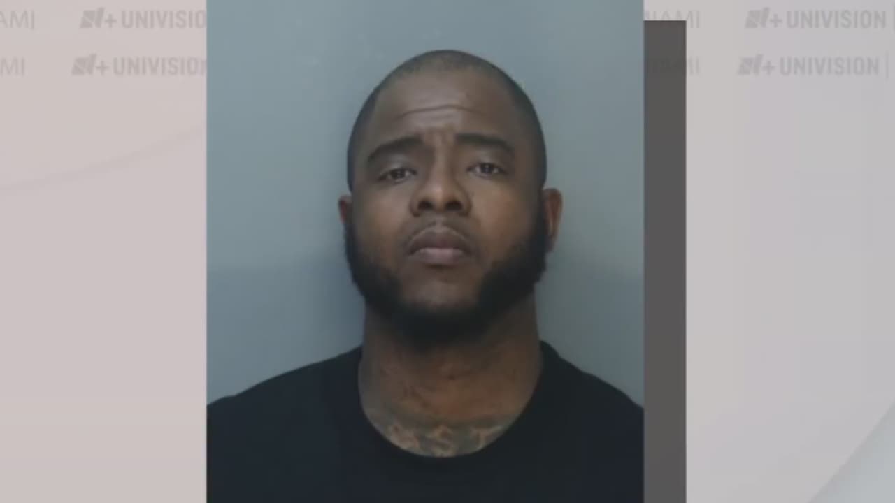 Agente de Miami Gardens es acusado de apuntar con una pistola a su novia y apretarle el cuello