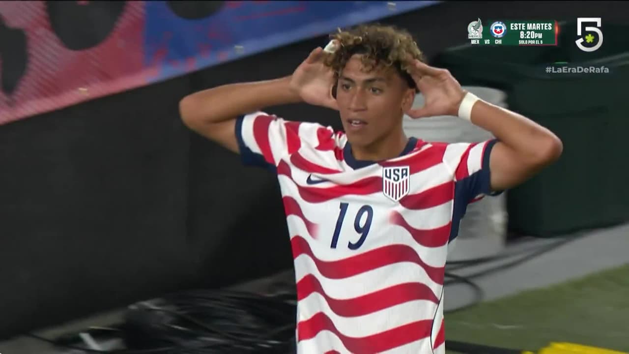 ¡Lamentabe error del Tala! Gol de Estados Unidos tras mal rechace del arquero de Chivas