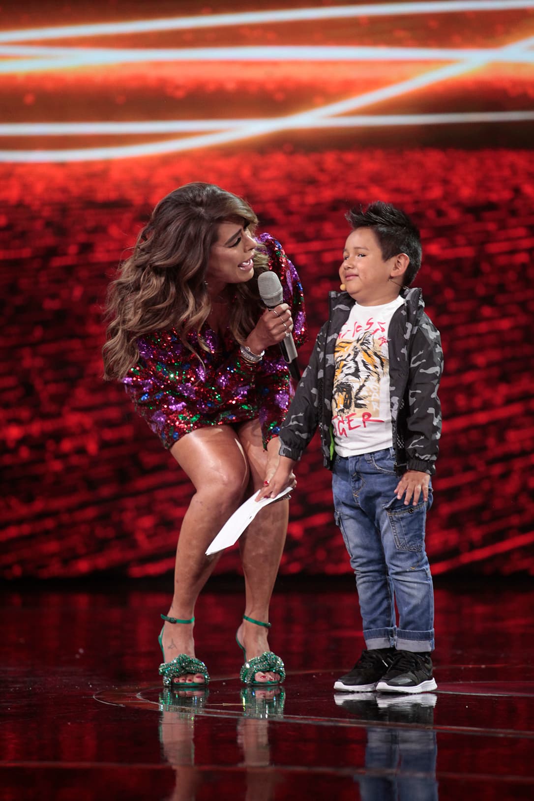 La broma consistía en llevarlos al supuesto set de la telenovela 'Chicles y Chocolates', en donde tendrían que quedarse algunos minutos, sin caer en la tentación de comer alguna de las golosinas. Desde el primer momento, el capitán de los ‘Sacachispas’ tomó muy en serio la instrucción y se negó a tomar un dulce, mucho menos a comerlo.