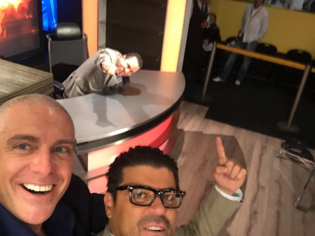 ¡Así se divierten ante de comenzar el programa!