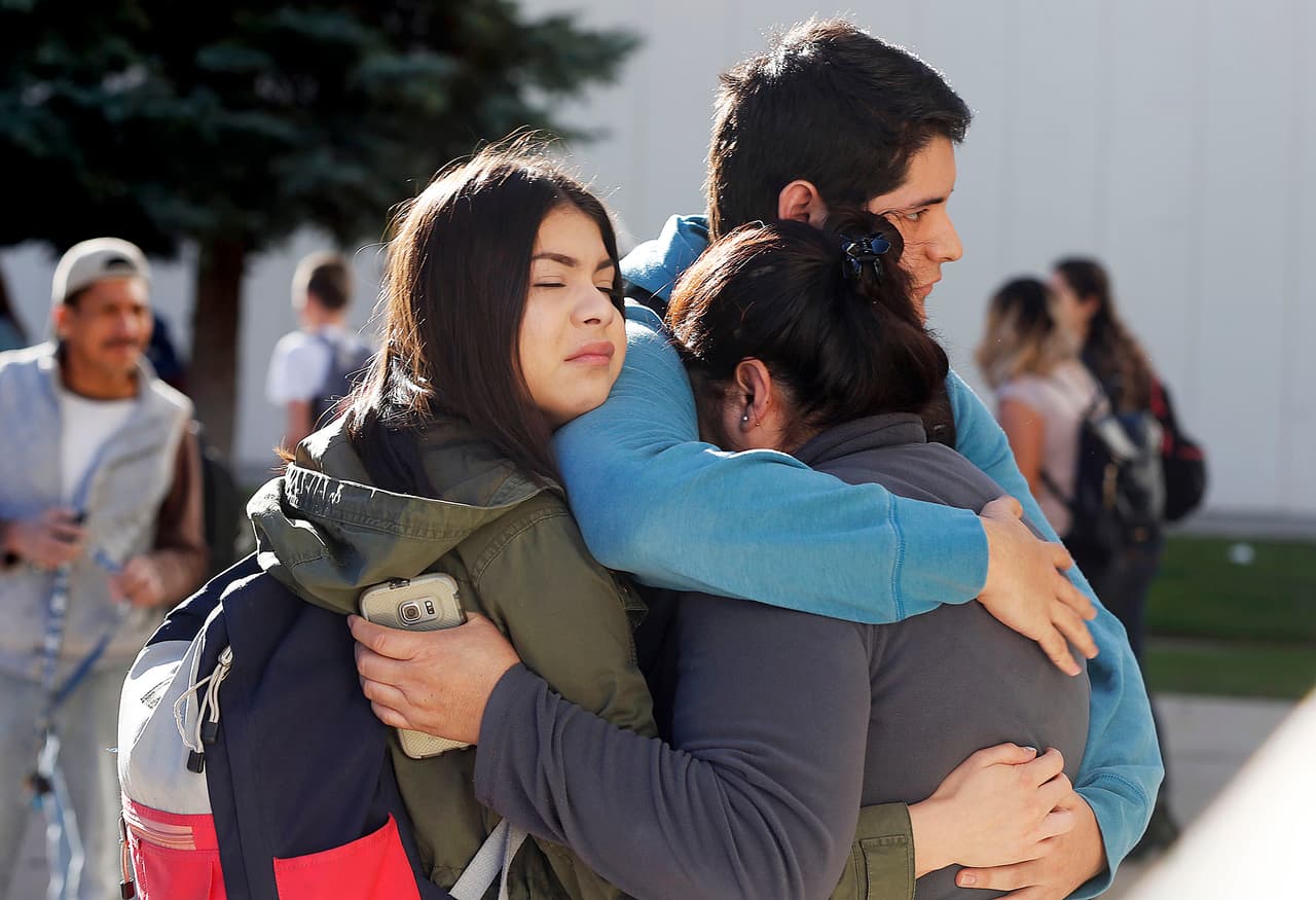 Un estudiante apuñala a 5 compañeros en un vestuario de una escuela en Utah