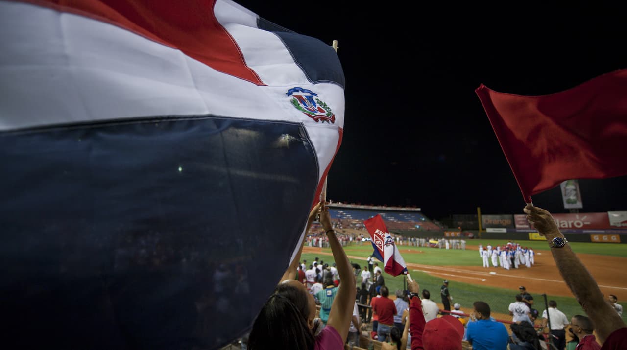 Lotería de Puerto Rico dedica billete a comunidad dominicana en la isla