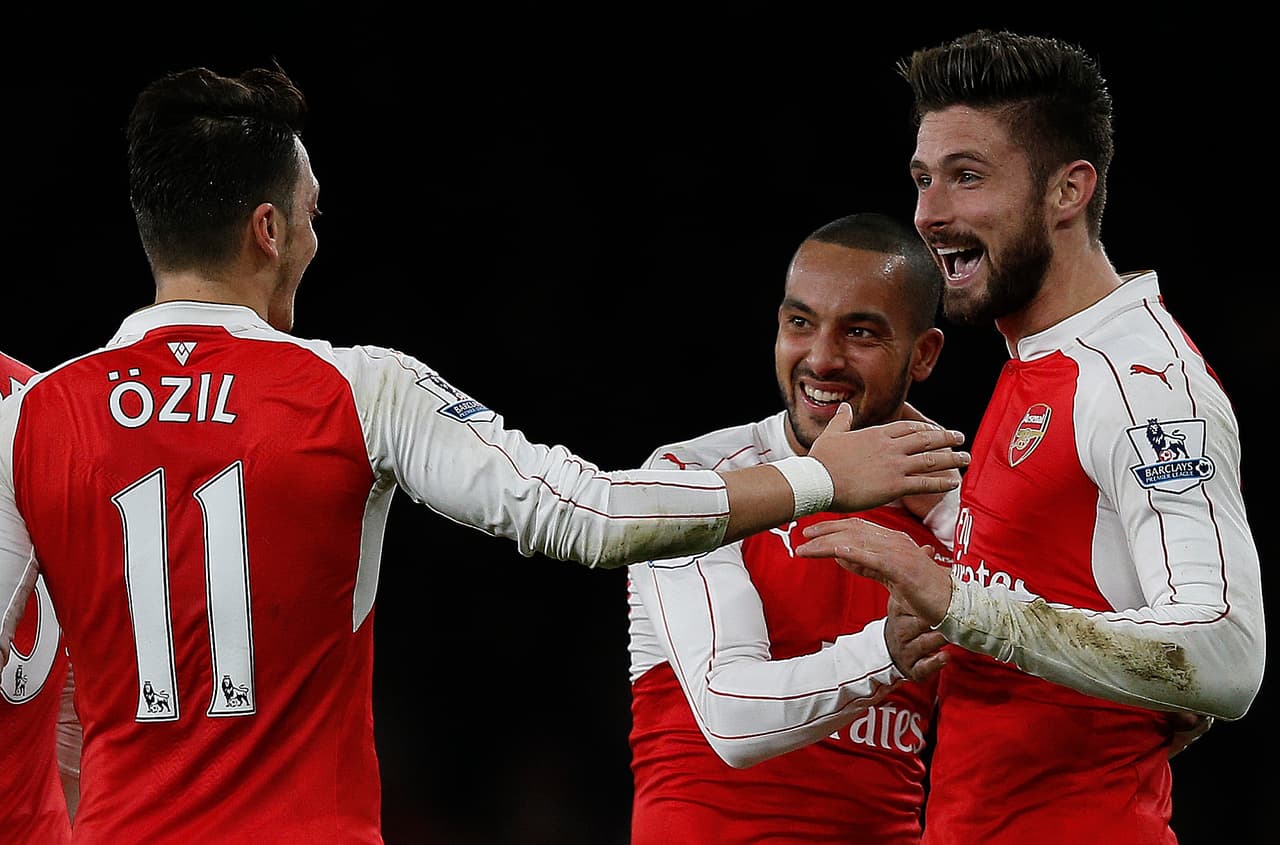 Arsenal 2-1 Manchester City: Los 'Gunners' vencen a los 'Citizens' y acechan a Leicester