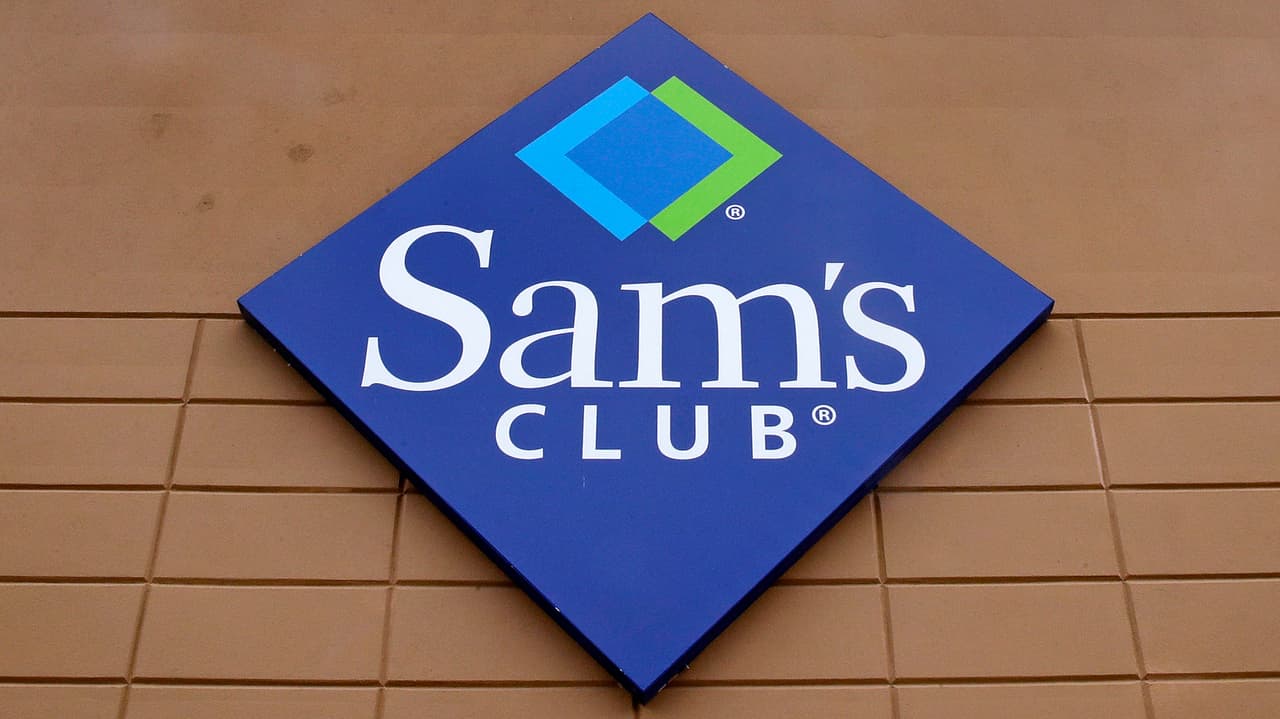 Las tiendas de Sam's Club, que hacen parte del conglomerado de Walmart, también estarán cerradas durante el Día de Acción de Gracias y abrirán para Black Friday.