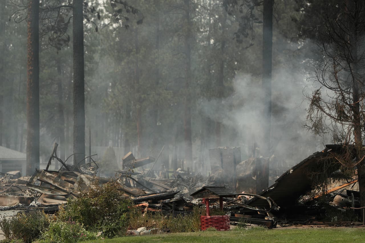 En todo el estado se han quemado al menos 1.000 kilómetros cuadrados (390 millas cuadradas), y algunos de los incendios, incluidos los del área de Spokane, no han sido contenidos.