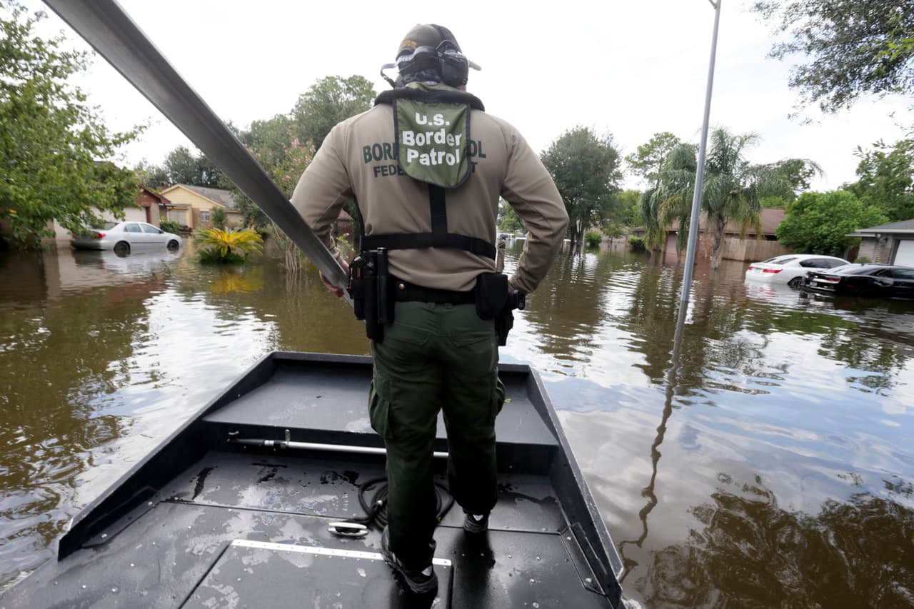¿Qué hacen ICE y la Patrulla Fronteriza en las calles de Houston?