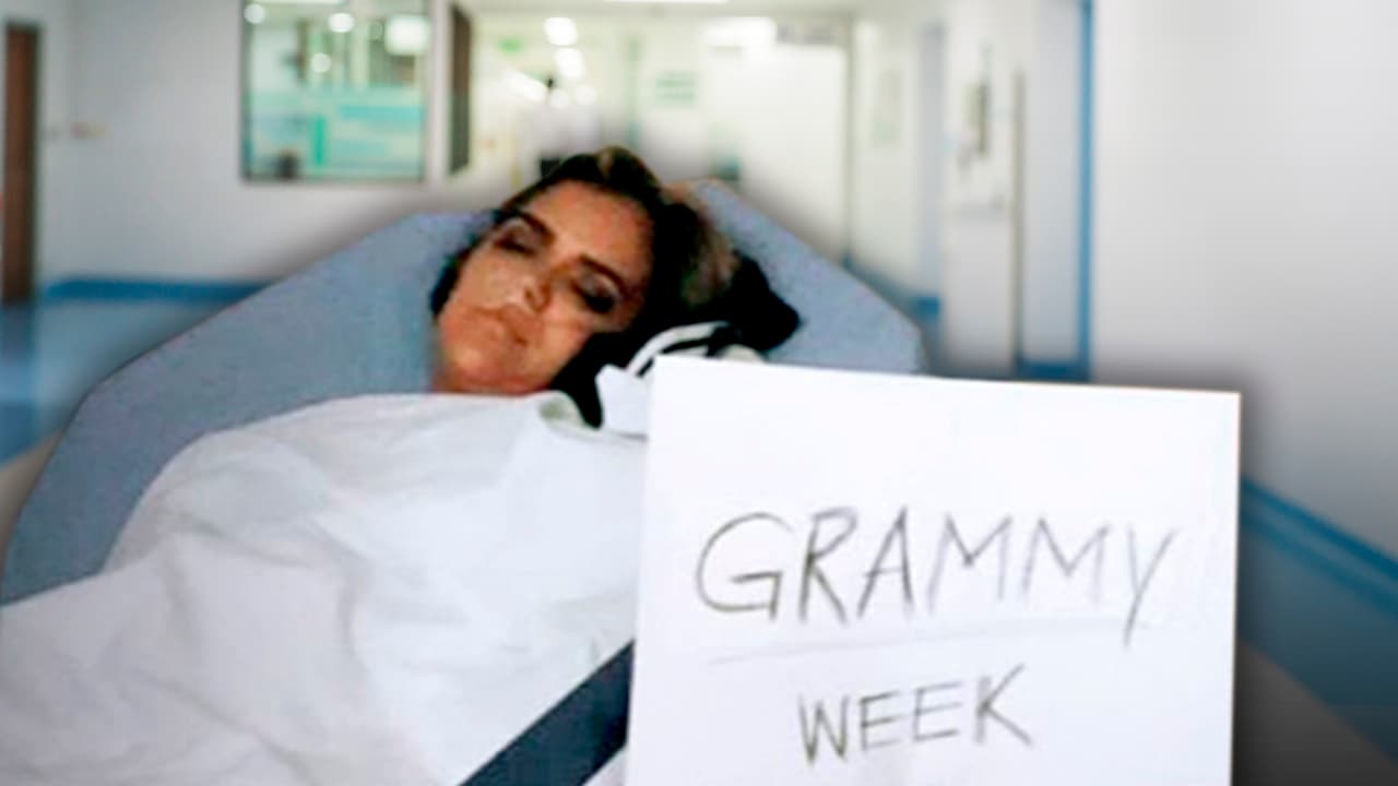 Confirman hospitalización de Karol G tras ganar su primer Latin GRAMMY