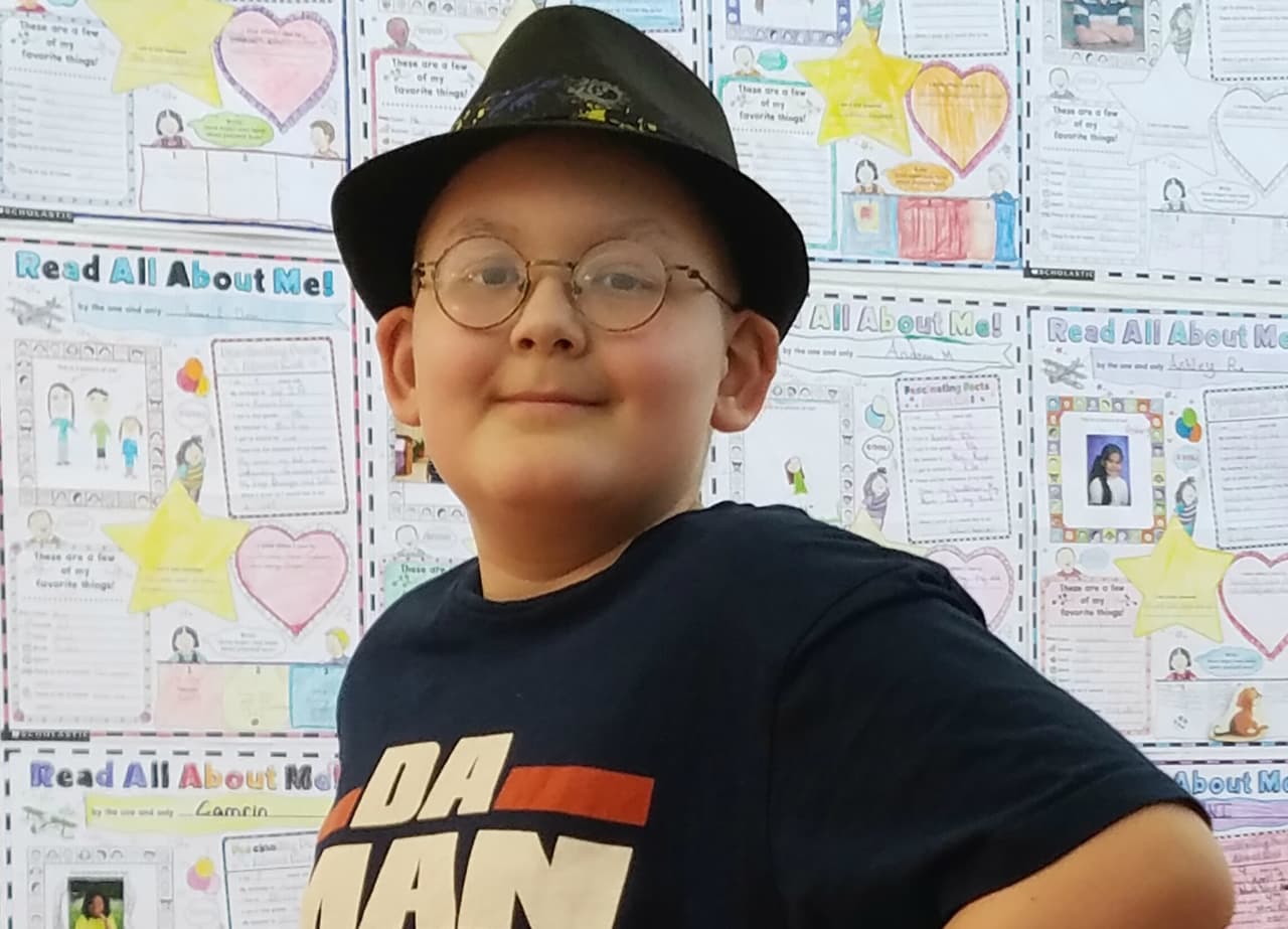 Maestros y estudiantes de escuela en Aurora se unen para ayudar a niño con cáncer