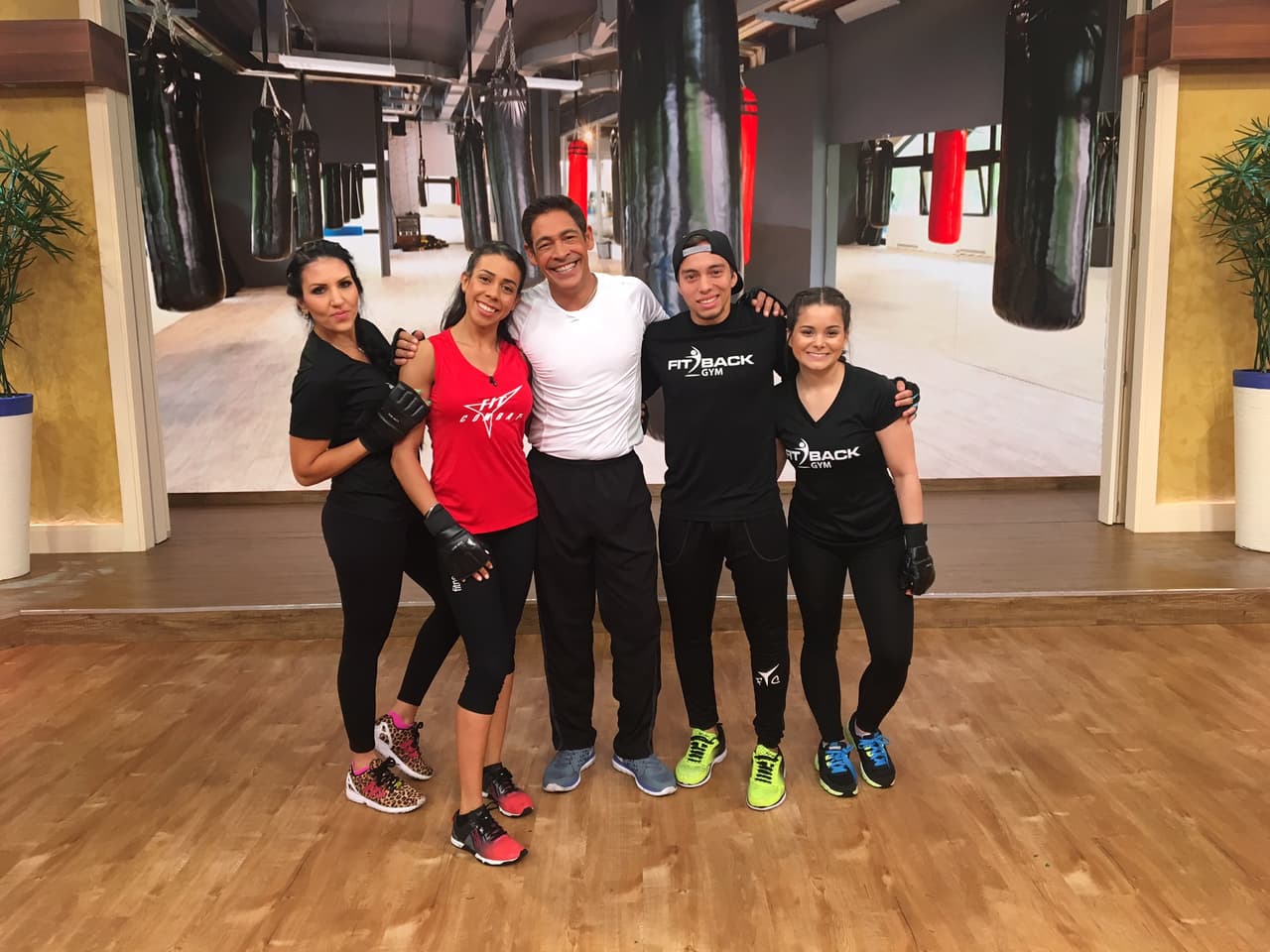 Después de sudar un poco, nada mejor que agradecer la visita de nuestros amigos.