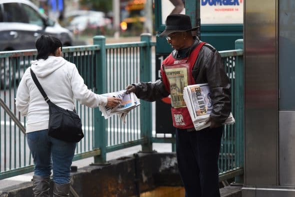 Un doctor de 33 años que trabajó con Médicos sin Fronteras (MSF) en el país africano Guinea Conakry , fue aislado desde el jueves en el hospital neoyorquino de Bellevue por contraer el virus de ébola.