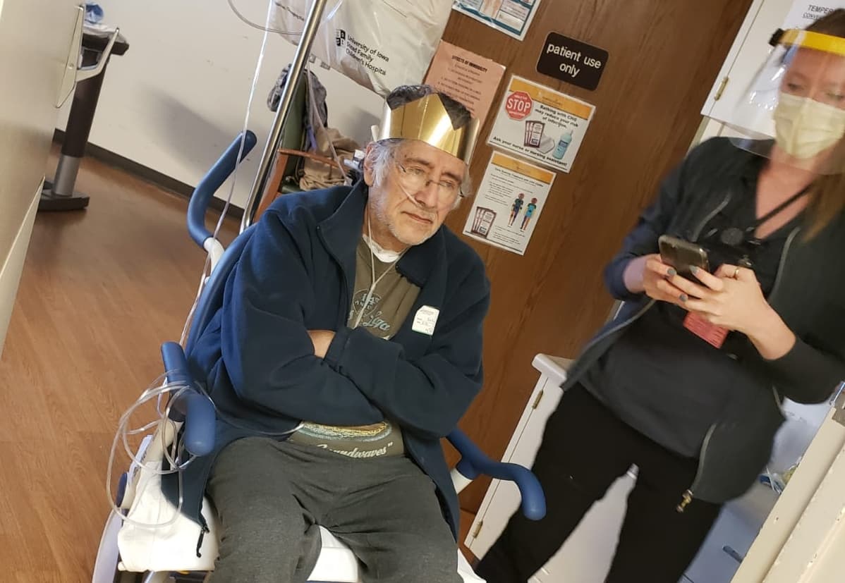 Salvador Ortega, 62, finalmente regresó a casa el viernes, 29 de mayo, despues de 47 días en el Hospital Universitario de Iowa.