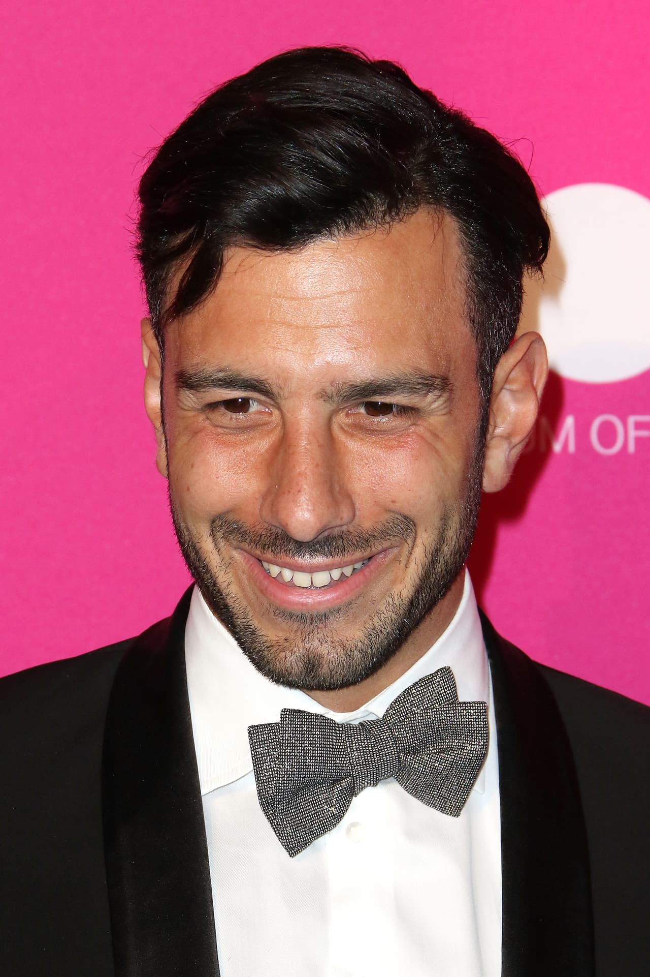 En 
<b>enero de 2018</b>, el boricua anunció de manera sorpresiva que 
<b><a href="https://www.univision.com/entretenimiento/ricky-martin-ya-se-caso-con-jwan-yosef" target="_blank">se había casado con el artista plástico</a></b>.