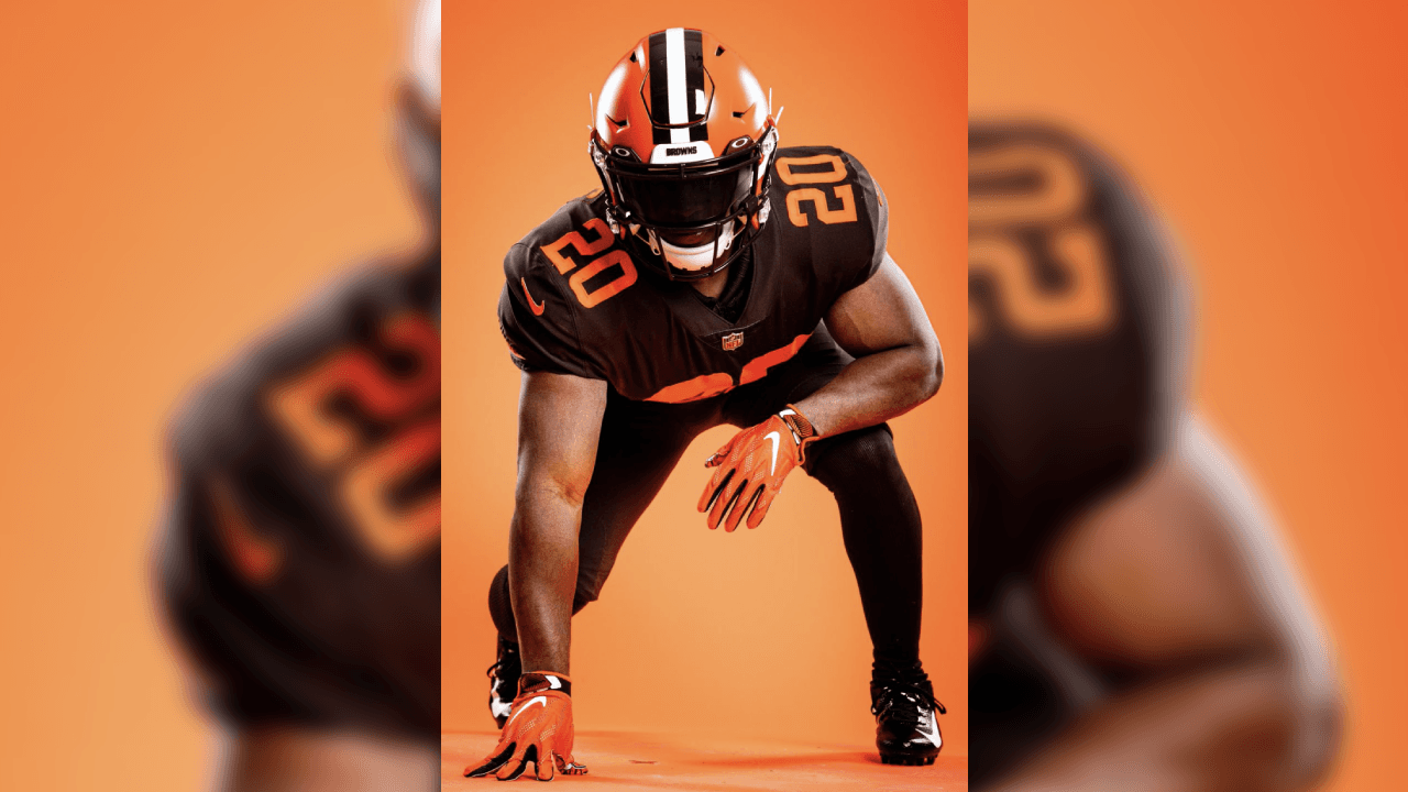 Así luce la nueva imagen de los Browns, con algunos ajustes en las combinaciones y cambio de tipografía de los números.